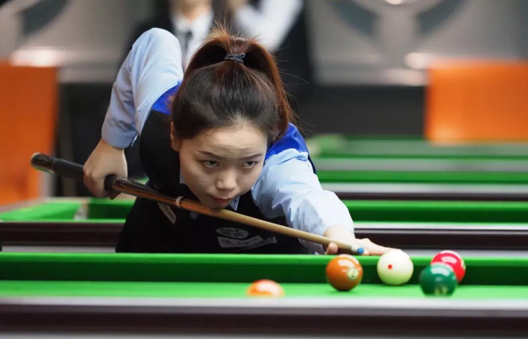 具魅力的篮 具魅力的篮